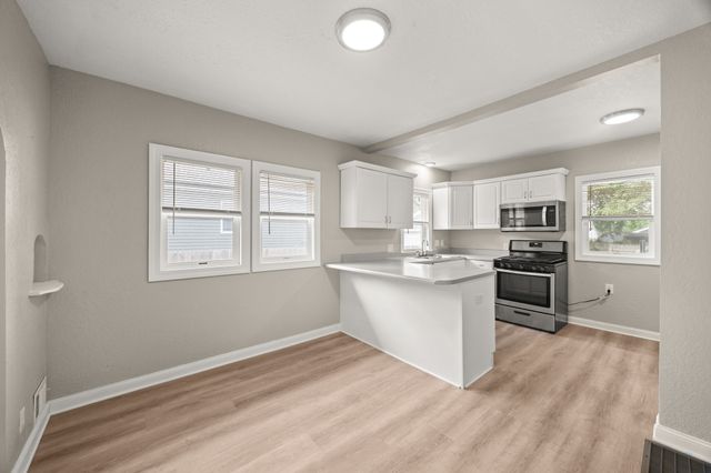 1344 Hutton Street, Des Moines, IA 50316