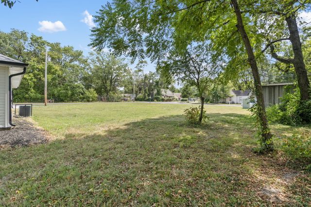 341 N Golden Avenue, Springfield, MO 65802