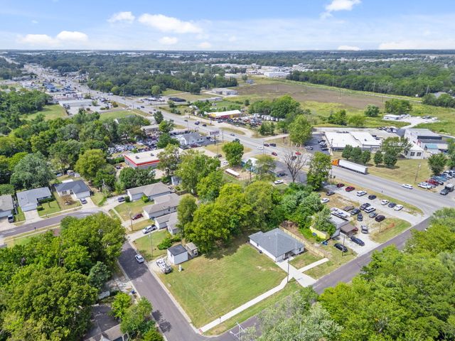 341 N Golden Avenue, Springfield, MO 65802