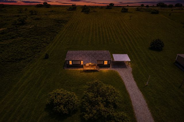 2008 Buffet Way, Poolville, TX 76487
