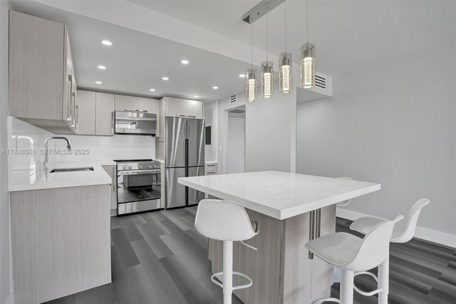 500 Three Islands Blvd 1201, Hallandale Beach, FL 33009