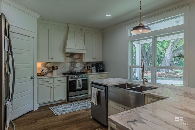 19121 Boothe Road, Fairhope, AL 36532