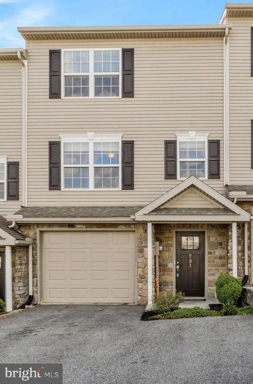 731 GREGS DR, Harrisburg, PA 17111