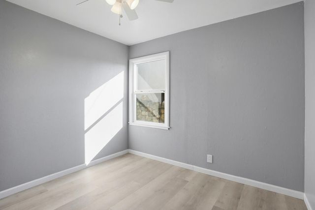 1436 Sterling St, Sacramento, CA 95822