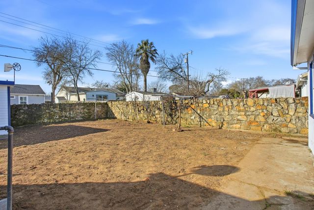 1436 Sterling St, Sacramento, CA 95822