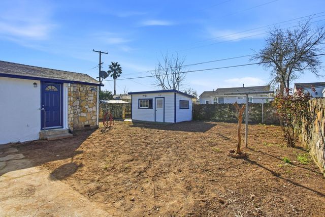 1436 Sterling St, Sacramento, CA 95822