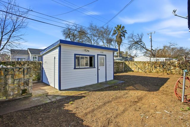 1436 Sterling St, Sacramento, CA 95822