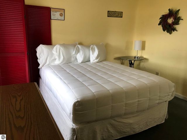 601 Randolph Street, Traverse City, MI 49684