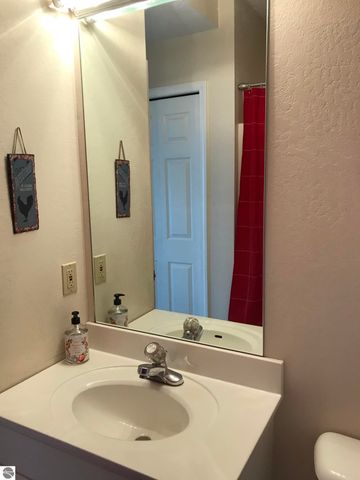 601 Randolph Street, Traverse City, MI 49684