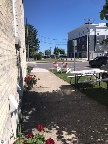 601 Randolph Street, Traverse City, MI 49684