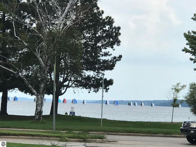 601 Randolph Street, Traverse City, MI 49684