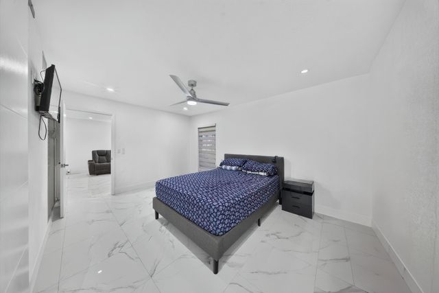 265 CAPE COD Circle, Lake Worth, FL 33467