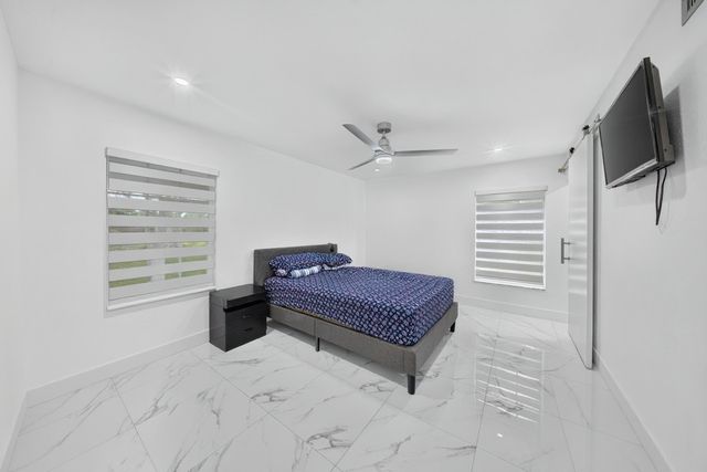 265 CAPE COD Circle, Lake Worth, FL 33467