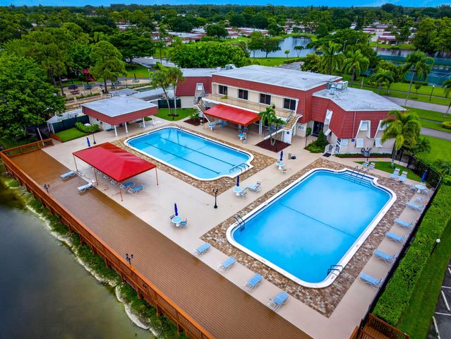 265 CAPE COD Circle, Lake Worth, FL 33467