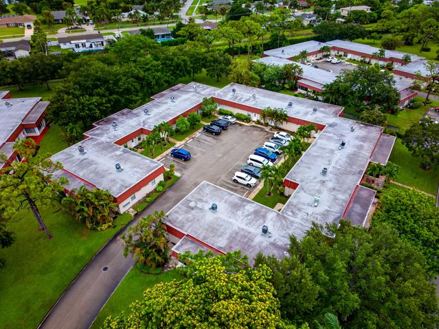 265 CAPE COD Circle, Lake Worth, FL 33467
