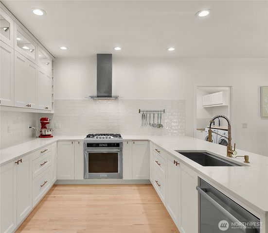 15917 183rd Place NE, Woodinville, WA 98072