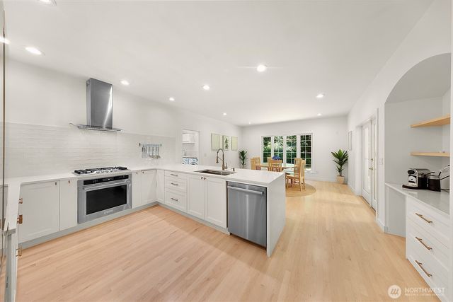 15917 183rd Place NE, Woodinville, WA 98072