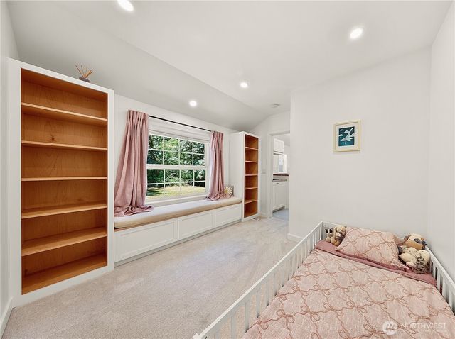15917 183rd Place NE, Woodinville, WA 98072