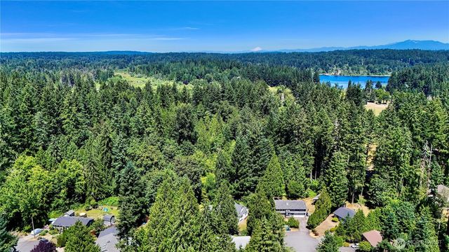 15917 183rd Place NE, Woodinville, WA 98072