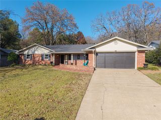 2807 Dallas Drive, Fort Smith, AR 72901