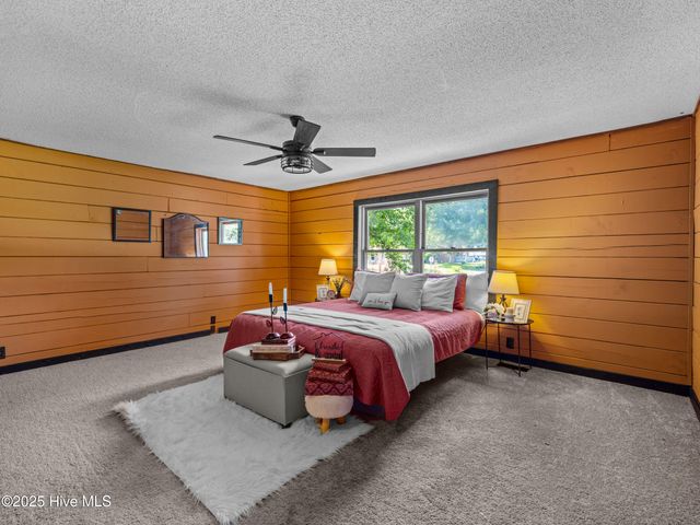 210 Edgewood Drive, Jacksonville, NC 28546