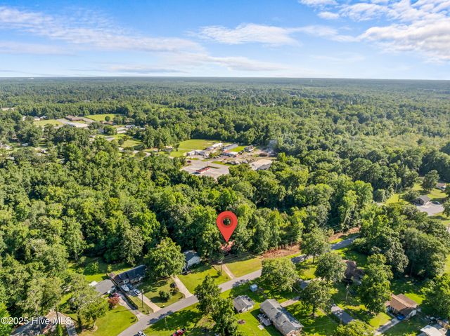 210 Edgewood Drive, Jacksonville, NC 28546