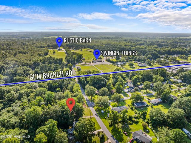210 Edgewood Drive, Jacksonville, NC 28546