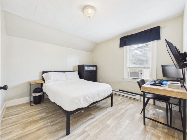 36 Bellevue Ave, North Smithfield, RI 02896