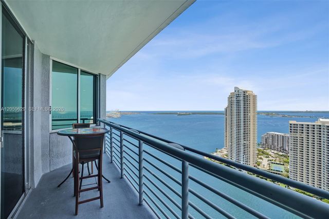 335 S Biscayne Blvd 3807, Miami, FL 33131