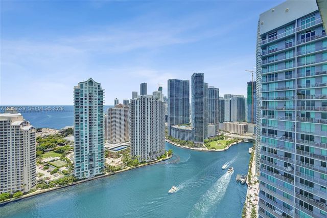 335 S Biscayne Blvd 3807, Miami, FL 33131