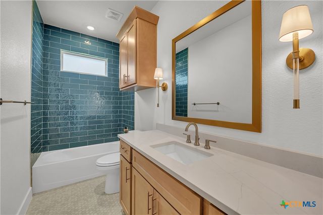 6625 King Oaks Boulevard, Salado, TX 76571