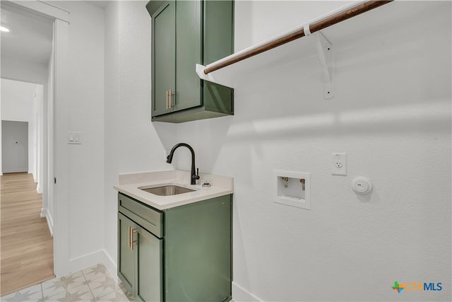 6625 King Oaks Boulevard, Salado, TX 76571