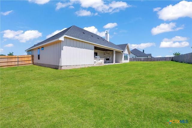 6625 King Oaks Boulevard, Salado, TX 76571
