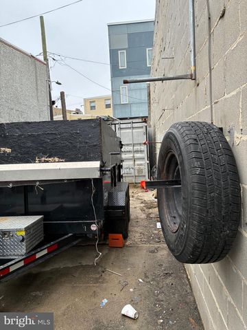 2631 E HAGERT ST, Philadelphia, PA 19125