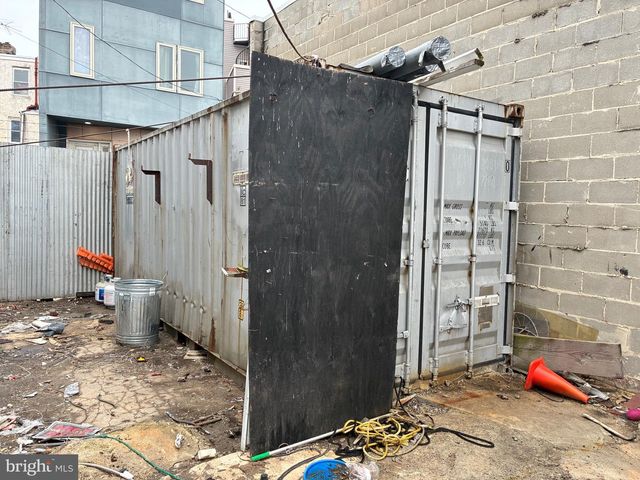 2631 E HAGERT ST, Philadelphia, PA 19125