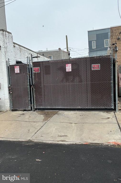 2631 E HAGERT ST, Philadelphia, PA 19125