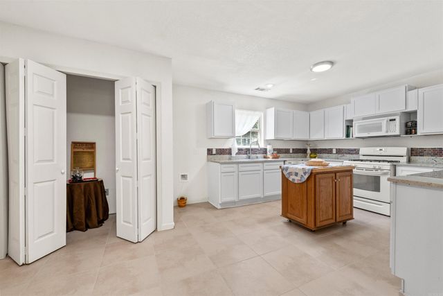 8416 Yellow Oak, Jacksonville, AR 72076