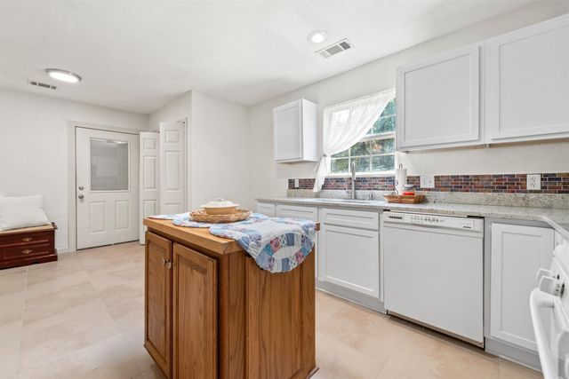 8416 Yellow Oak, Jacksonville, AR 72076