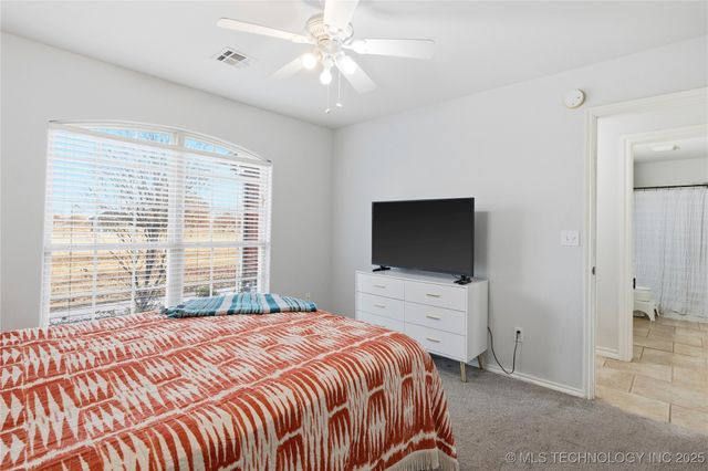 5874 E 147th Street N, Collinsville, OK 74021