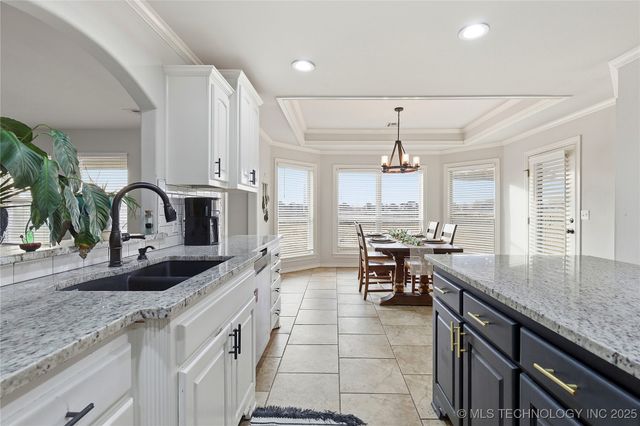 5874 E 147th Street N, Collinsville, OK 74021