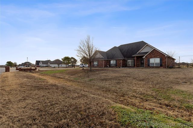 5874 E 147th Street N, Collinsville, OK 74021