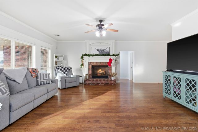 5874 E 147th Street N, Collinsville, OK 74021