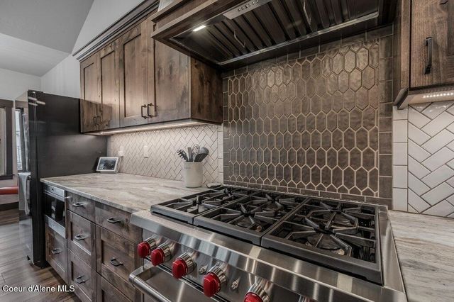 11674 N ARNICAS CT, Hayden, ID 83835