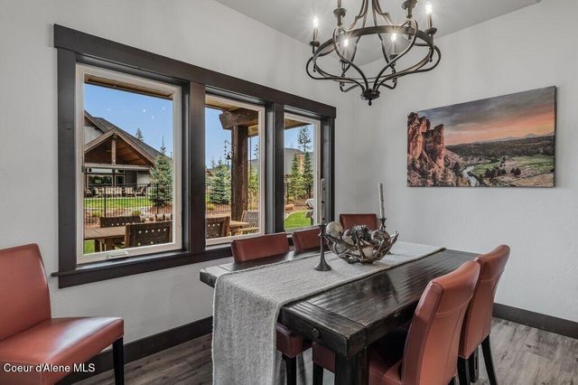 11674 N ARNICAS CT, Hayden, ID 83835