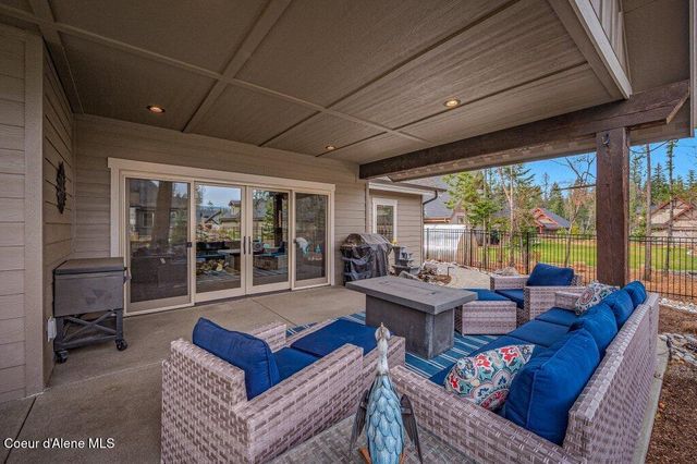 11674 N ARNICAS CT, Hayden, ID 83835