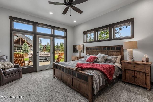 11674 N ARNICAS CT, Hayden, ID 83835