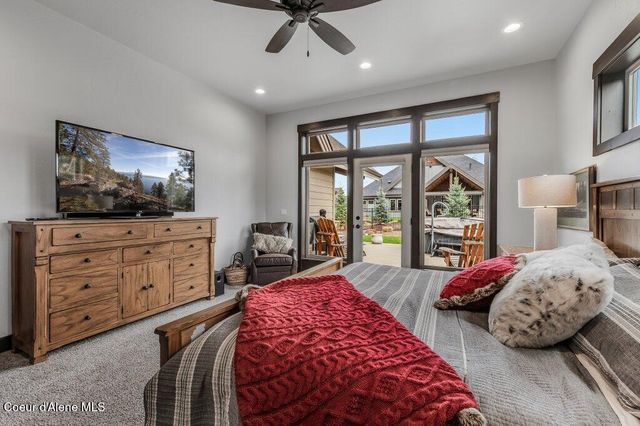 11674 N ARNICAS CT, Hayden, ID 83835