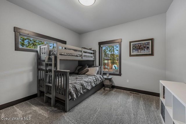 11674 N ARNICAS CT, Hayden, ID 83835