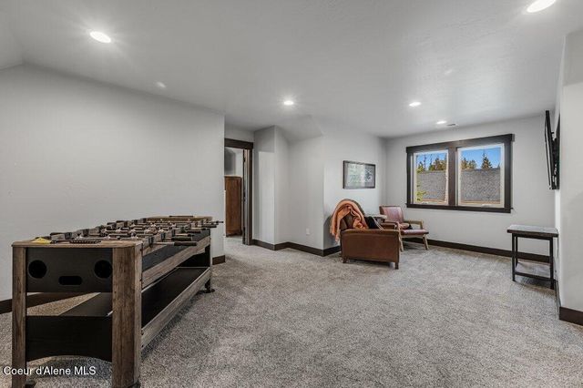 11674 N ARNICAS CT, Hayden, ID 83835