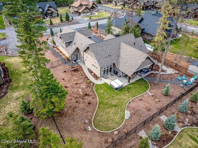 11674 N ARNICAS CT, Hayden, ID 83835